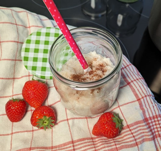 KOKOS MILCHREIS MIT ERDBEEREN